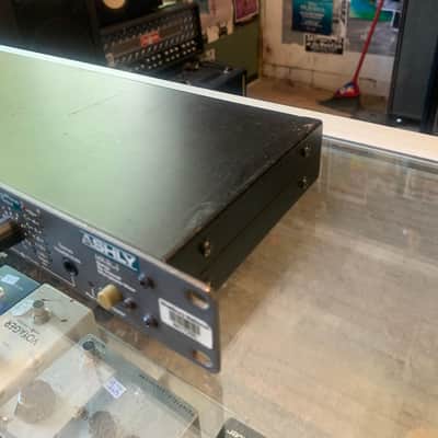 Ashly MX-206 6-Channel Rackmount Microphone Mixer w/ Stereo Out and Transformer Balanced Mono Output image 3
