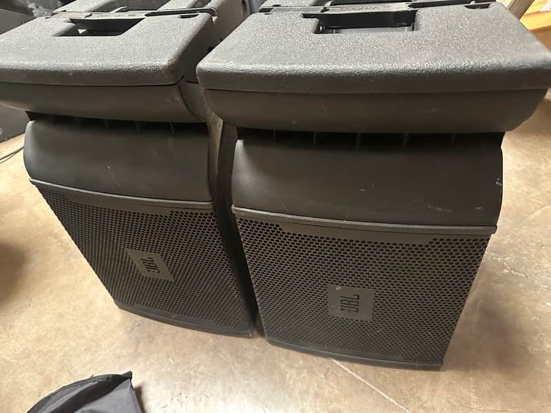 JBL VRX932LA 12”Line Array Speakers image 1