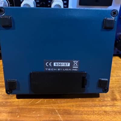 Tech 21 Q\Strip DI/Preamp/EQ image 3