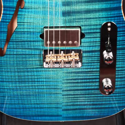 Suhr Alt T Flame Top Limited Trans Whale Blue Brand new image 4