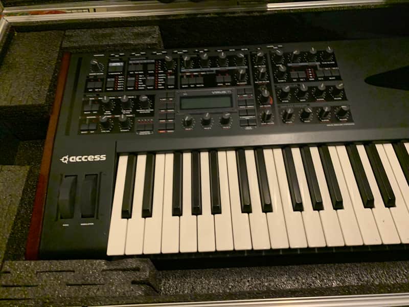 Access Virus TI 61-Key Digital Synthesizer 2005 - Black image 1