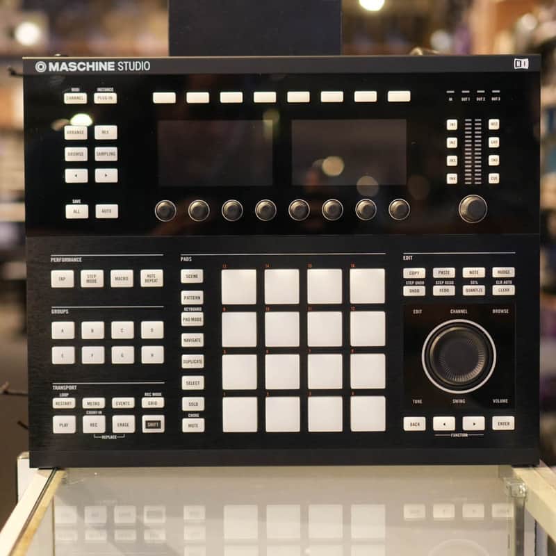 Native Instruments Maschine Studio w/Box - Used image 1