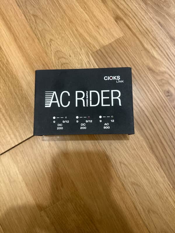 CIOKS AC Rider Link 200/800mA 6-Outlet 9/12v Power Supply 2010s - Black image 1