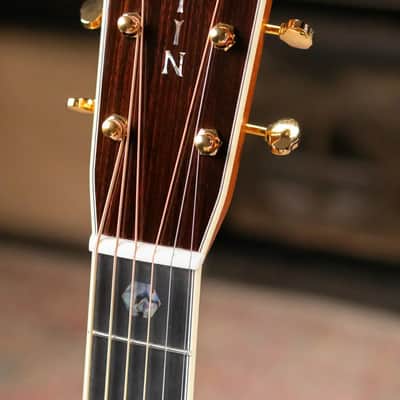 Martin J-40 Acoustic Guitar with Hardshell Case image 5
