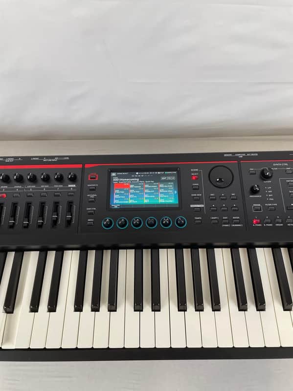 Roland Fantom-08 88-Key Synthesizer Workstation Keyboard, Black image 1