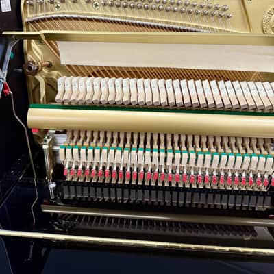PIANOFORTE VERTICALE YAMAHA MOD. B3 PE NERO LUCIDO image 6