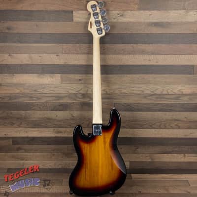USED-Squier Affinity Series Jazz Bass Excellent Condition 3 Tone Sunburst Finish image 4