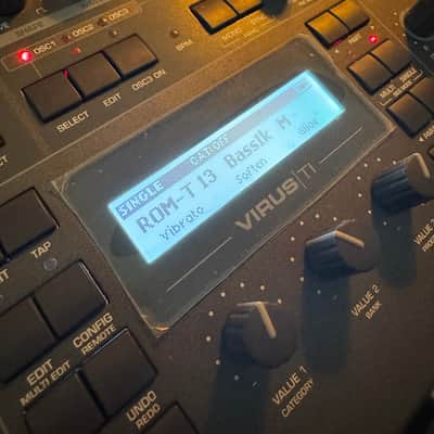 Immagine Access Virus TI2 Dark Star 37-Key Digital Synthesizer 2009 - 2023 - Black - 10