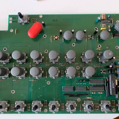 As Is For Parts / Repair Waldorf Microwave XT Rackmount Wavetable Synthesizer 1998 - Orange image 12