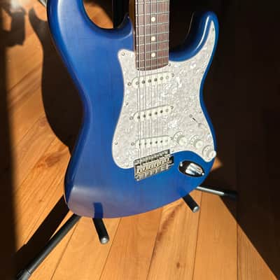 Fender Cory Wong Signature Stratocaster 2021 - Present - Sapphire Blue Transparent image 9