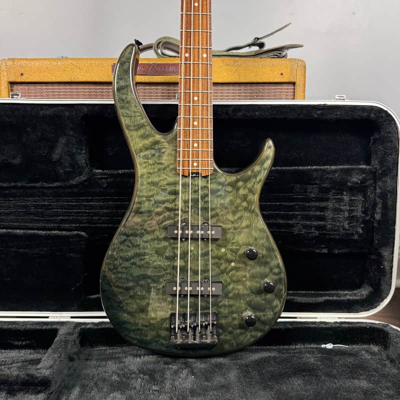 Peavey Millennium BXP - Black Quilt