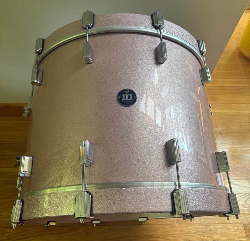 (Video) WFLIII 22x16 Bass Drum Generations 6-Ply Mahogany-Maple Champagne Sparkle Lacquer image 1