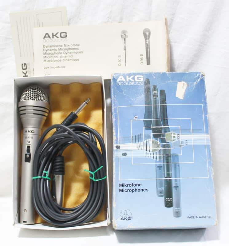 AKG D 90 S D90S dynamic microphone XLR with cable and original box image 1