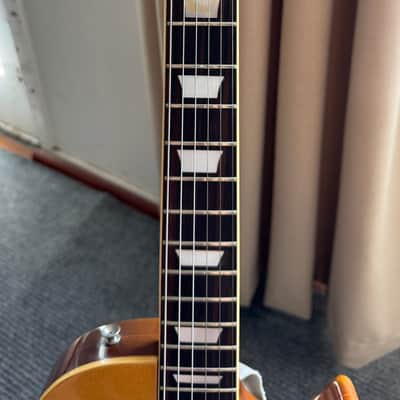 Gibson Flying V 67 reissue 2011 - Cherry image 2
