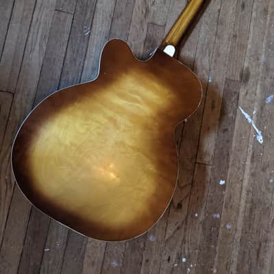 Lafayette V-31 Arched Top Hollow Body Guitar 1960s Sunburst Cutaway Japan  Teisco image 2
