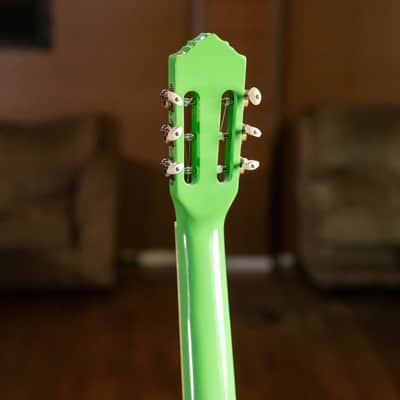 ORTEGA Gaucho Series 4/4 Konzertgitarre 6-String - Green Apple + Gigbag image 8