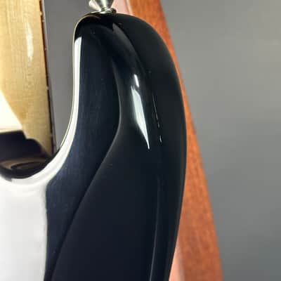 Used 2010 Fender Custom Shop 1960 Stratocaster NOS Black Matching Headstock w/case TSU24732 image 11
