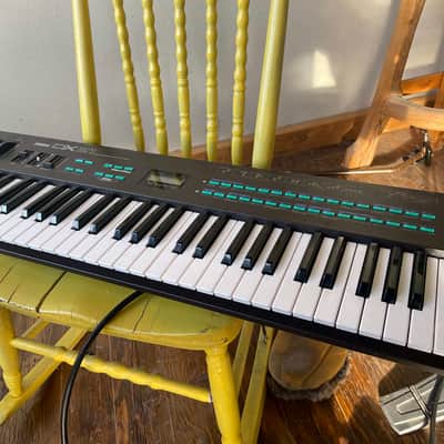 Yamaha DX21 Programmable Algorithm Synthesizer 1985 - Black