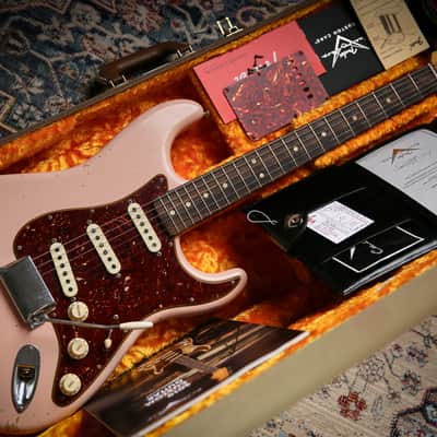 Fender USA Custom Shop 63' Relic Stratocaster Shell Pink image 3