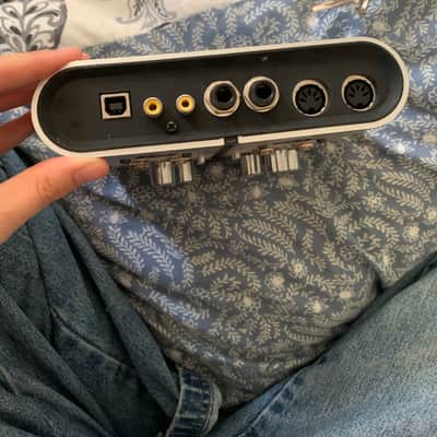 Alesis iO2 Express USB Audio Interface 2000s - Silver image 2
