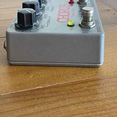 Retro-Sonic Chorus Stereo Edition - Chorus/Vibrato Pedal – Boutique CE-1 Handmade in Canada imagen 3