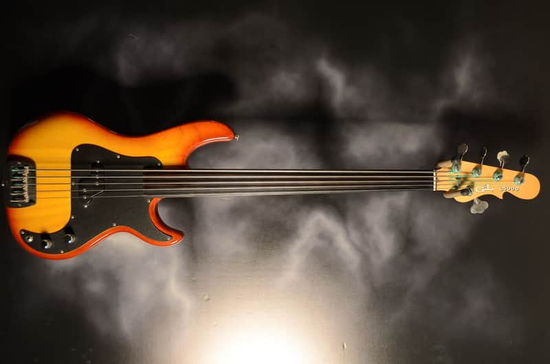 G&L 91 L5000 Fretless 5-String Bass Guitar With Origin image 1