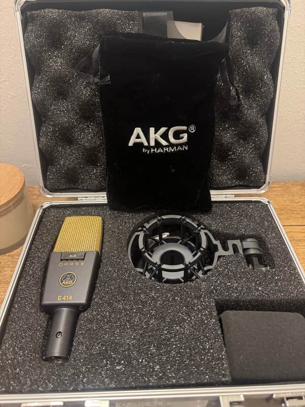 AKG C414 XLII Large Diaphragm Multipattern Condenser Microphone 2010s - Black image 1