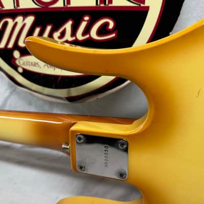 Hondo II Professional Longhorn 4-string Bass with Case Vintage image 12