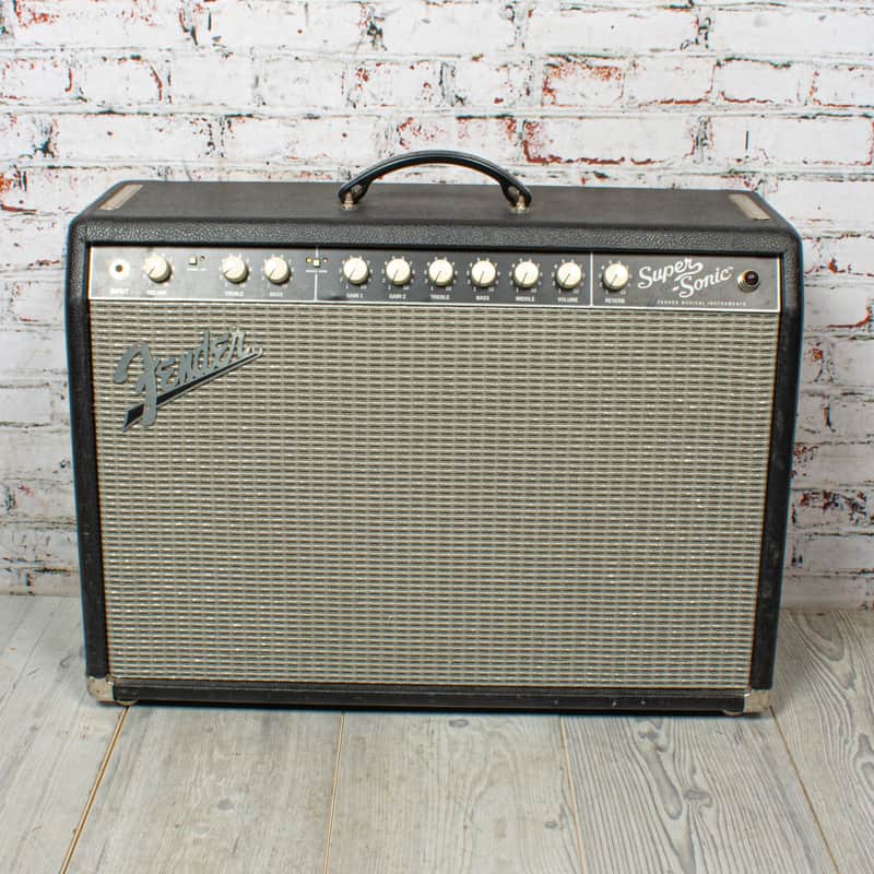 Fender Super-Sonic 22 2-Channel 22-Watt 1x12" Guitar Combo
