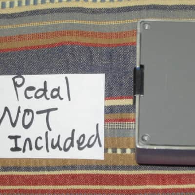 used Boss bottom plate (NO: rubber padding,label,serial number) for compact sized pedal - specifically from mid 1980s - metal, OUTER side: semi-gloss gray fiish / INNER side: flat gray finish -- back end has factory made small cut out for power jack image 5