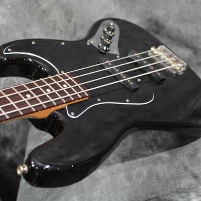 Fender Standard Jazz Bass Vintage 2000 Black Gloss w Rosewood Fretboard Hardshell Case & FAST Same Day Shipping image 5