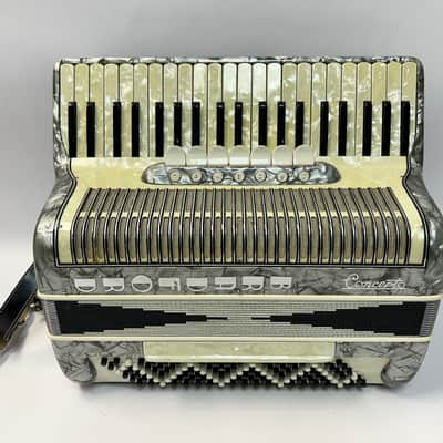Silvio Marotta Concerto Piano Accordion LMH 41/120 - Silver Pearl With Case image 1