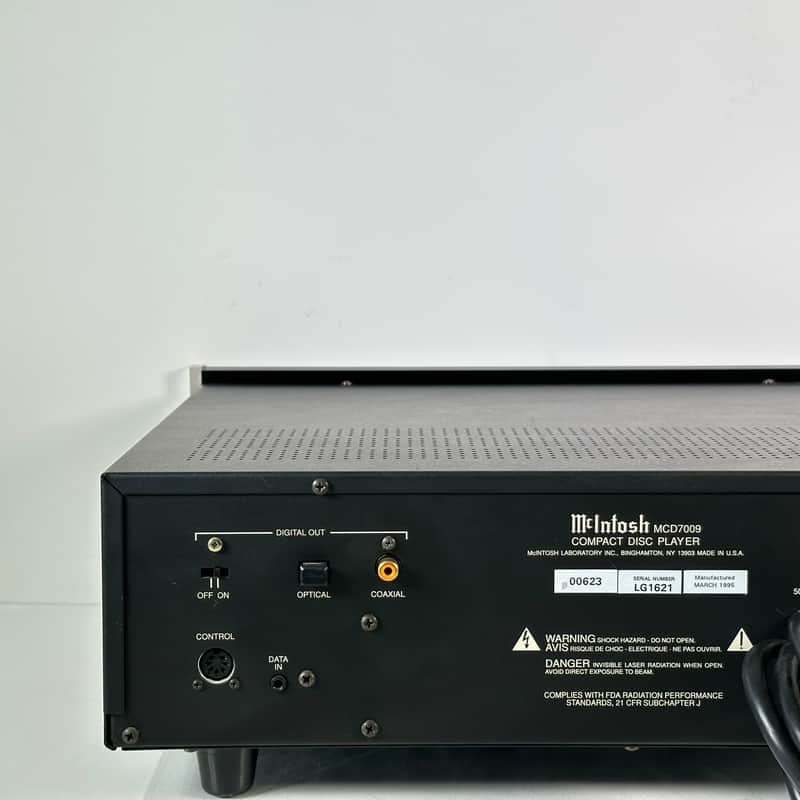 McIntosh MCD-7009 CD Player w/ Remote | Reverb