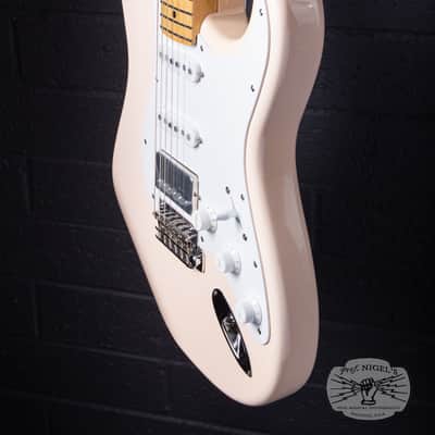 Tokai AST-423 Goldstar HSS Shell Pink MIJ Ash Body Maple Neck image 10