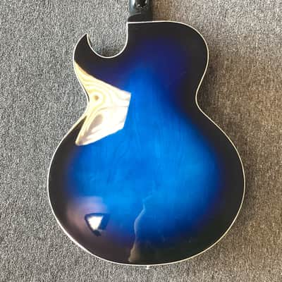 Gibson ES-135 Semi-Hollow Electric Guitar image 2