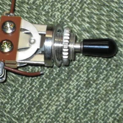 used 1997 Gibson control harness: 1 vol pot & 1 tone pot short shaft +nut/washer,wires,wire insualtion,capacitor,jack+nut/washer,switch +switch tip,nut +comes w/ new switch washer (NO other parts included) from The Hawk guitar (guitar NOT included) image 8