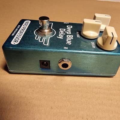 Mad Professor Deep Blue Delay PCB 2013 - Blue image 2