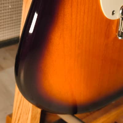Fender American Vintage '57 Stratocaster 1982 2 Color Sunburst Refin image 6