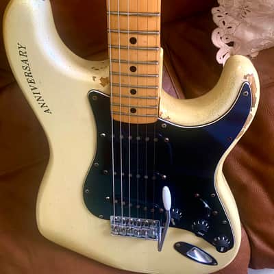 Vintage 1979 Fender 25th Anniversary Stratocaster in Original and Rare Pearl White Finish - All Original With a 4 Bolt Maple Neck and the Original Fender Embossed Logo Case image 11