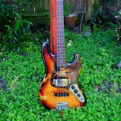 Fender Jazz Sunburst Bass Heavy Aged Relic by East Gloves Customs image 13