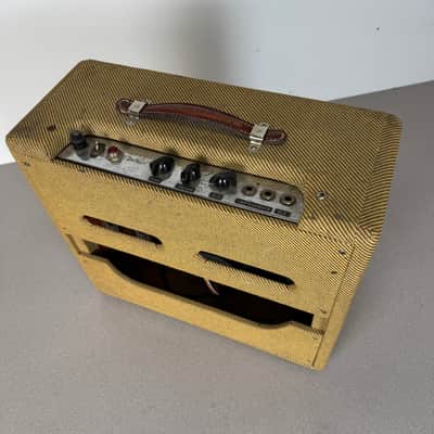 1953 Fender Deluxe Wide Panel 5C3 Recover image 5