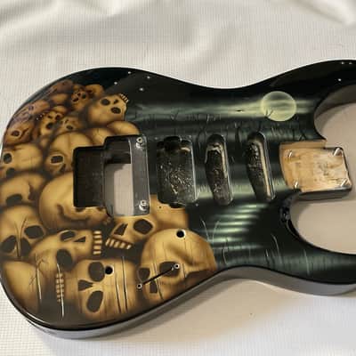 2002 Made in Japan Jackson DK2 Pile O' Skulls Graphic Guitar Body Floyd Ready image 12
