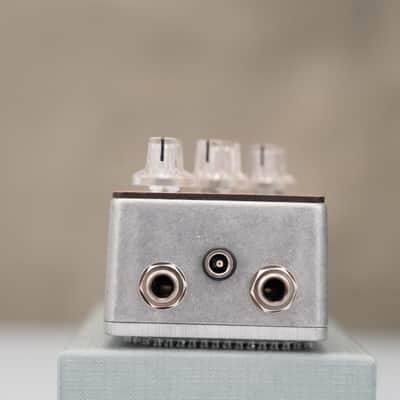 Anasounds Utopia mk1 Analog Delay Effects Pedal w/ Wood Top & Box #59296 image 10