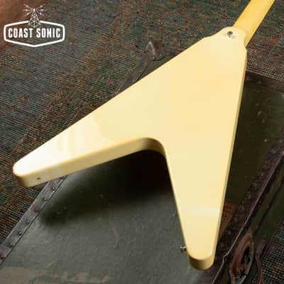 2000 Gibson Flying V '67 Reissue Alpine White w/ Case image 10