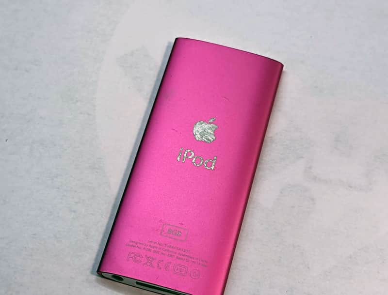 IPod Nano 4ème Génération – 8 Go, Rose Fuchsia (A1285) – Fonctionnel