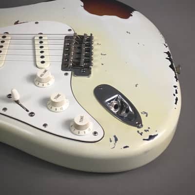 LEFTY! Vintage Fender ‘62 Reissue ST-62L Heavy Relic Custom Blonde Nitro Over Sunburst Strat 1989 7.3 Lb HSC image 10