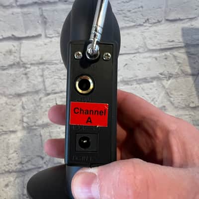 Nady DKW-1 VHF Wireless System w/ Power Supply image 8