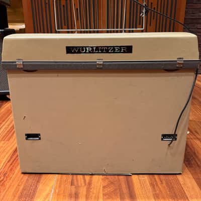 Wurlitzer 200 with 206 Cabinet (original 70s) - Cream image 7