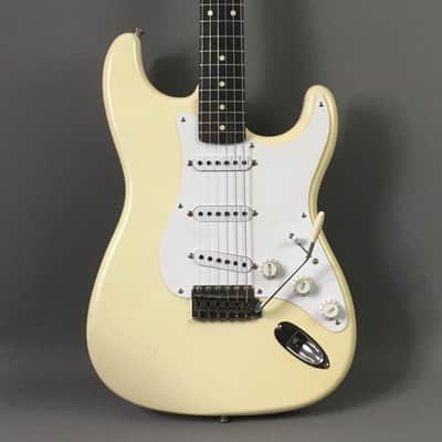 Vintage Fender Japan Strat MIJ 62RI Olympic White Reverse Nitro Relic Neck Hendrix Tribute Rare Guitar 7.6 lb Tweed HSC image 2