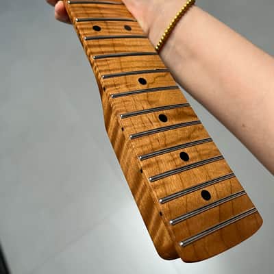 AAAAA Start Floyd nut Roasted flame Maple Electric Guitar Neck Round stainless steel 22 frets Black dot Inlay satin image 13